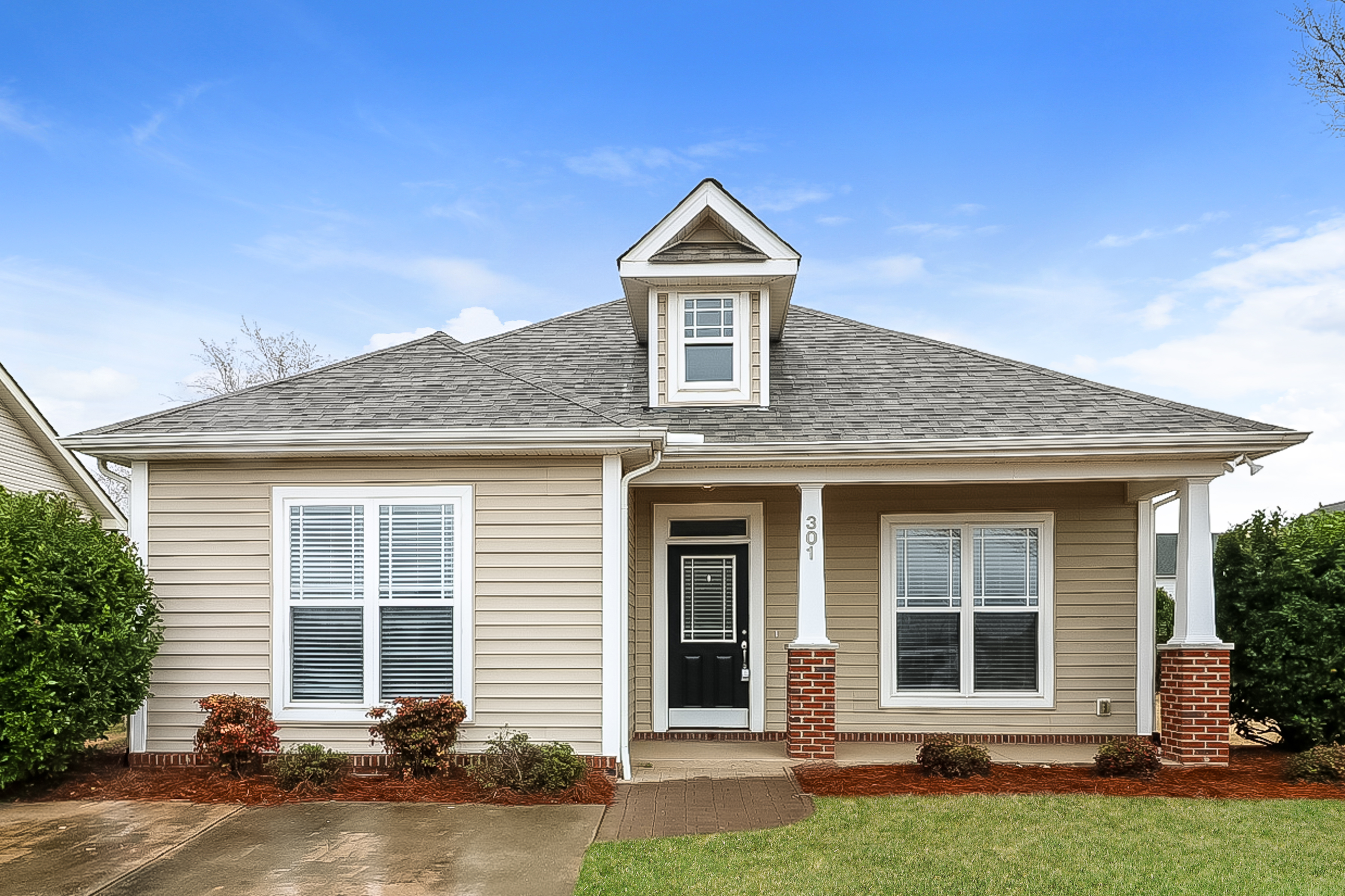 301 HOUSTON LN CLAYTON, NC 27527